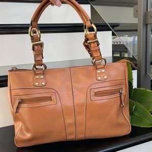 Vegan leather, like new shoulder handbag purse, tan gold